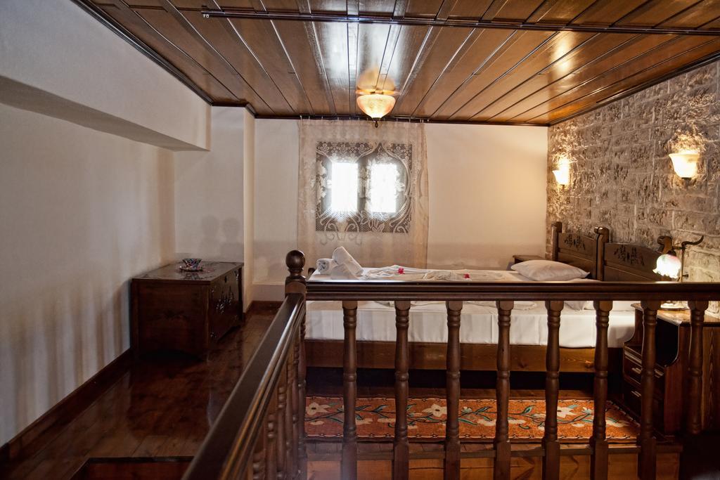 Villa Erontas *